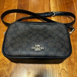 Coach Jes Crossbody in Signature Canvas